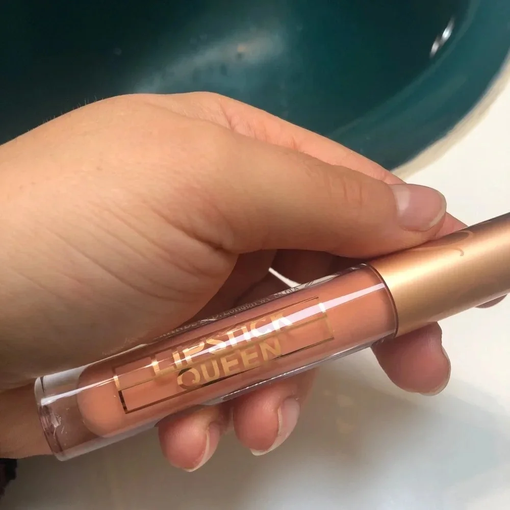 NIB LIPSTICK QUEEN CONSORT OF CORAL LIP GLOSS